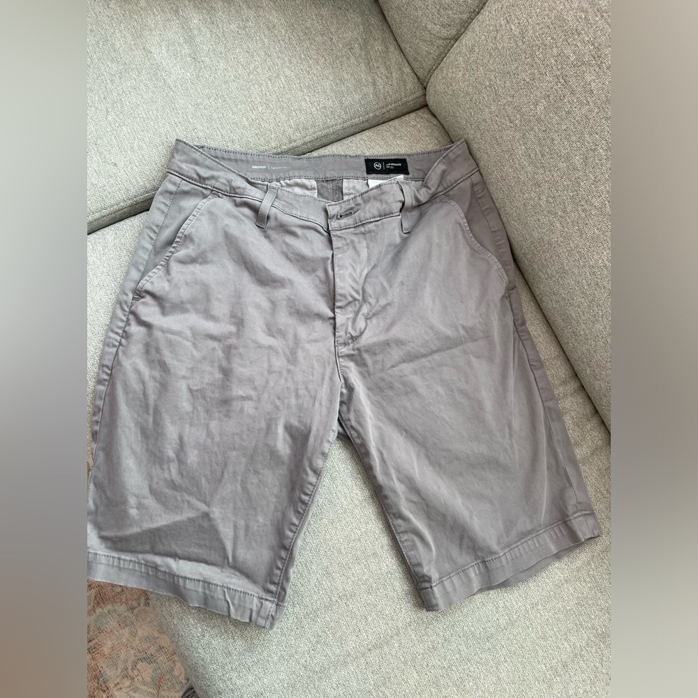 AG Adriano Goldschmied mens griffin shorts. Light grey size 30 regular.